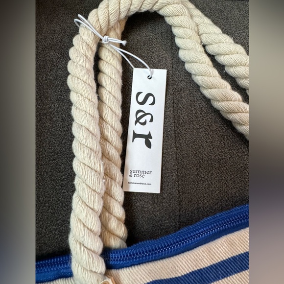 Summer & Rose Tote - Picture 2 of 4